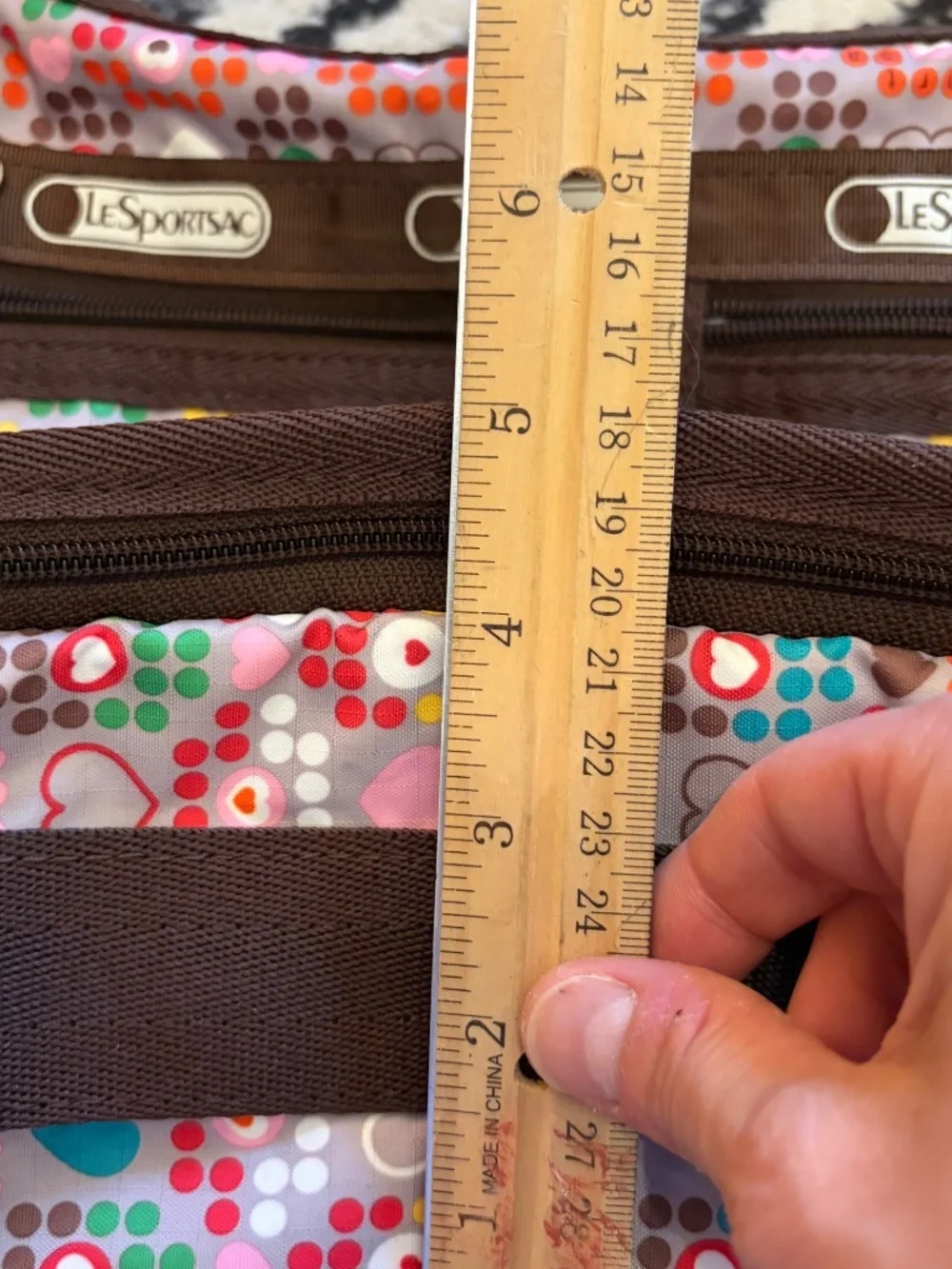 NWOT Le Sportsac Deluxe Everyday Bag Crossbody Tote Expandable Hearts Dots RARE